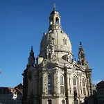 Апартаменты Und 