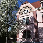Und 